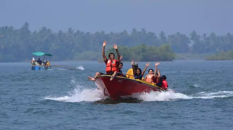 Goa Speed Boat Ride Season