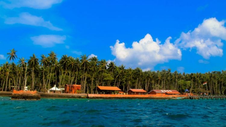 Best time to visit Jolly Buoy Island In Andaman